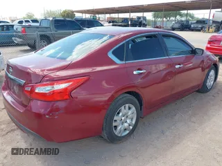 2016 Nissan Altima SR z VIN 1N4AL3AP5GC201898, wystawiony jako IAAI lot #42180543 z przebiegiem 115 458 mil mil oraz . Historia ofert i sprzedaży dostępna na DreamBid. Obrazek 4.