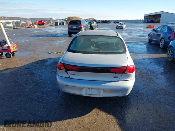 1999 Ford Escort SE z VIN 1FAFP13P8XW185612, wystawiony jako IAAI lot #41097304 z przebiegiem 221 752 mil mil oraz . Historia ofert i sprzedaży dostępna na DreamBid. Obrazek 12.