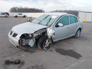 2008 Pontiac G5 z VIN 1G2AL55F887318056, wystawiony jako IAAI lot #41887265 z przebiegiem 212 087 mil mil oraz . Historia ofert i sprzedaży dostępna na DreamBid. Obrazek 2.