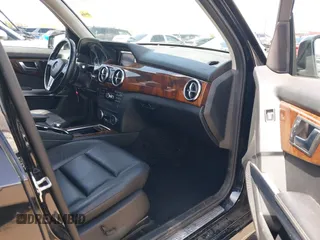 2013 Mercedes-Benz GLK 350 z VIN WDCGG8JBXDF999720, wystawiony jako IAAI lot #41964650 z przebiegiem 85 726 mil mil oraz . Historia ofert i sprzedaży dostępna na DreamBid. Obrazek 5.