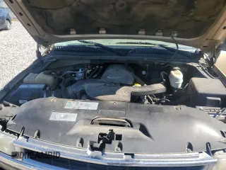 2005 Chevrolet Suburban LS with VIN 1GNEC16Z05J146304, listed as a Copart auction lot 55259115 with 480,248 mi miles and Salvage title. Bid and sale history available at DreamBid. Image 12.