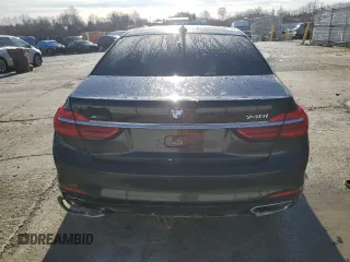 2018 BMW 7 Series 740i xDrive with VIN WBA7E4C53JGV24022, listed as a Copart auction lot 84907394 with 0 mi miles and Salvage Title. Bid and sale history available at carsss.com. Image 6.