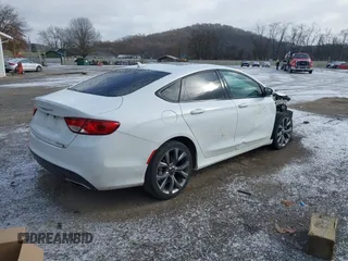 2016 Chrysler 200 S with VIN 1C3CCCBG7GN151807, listed as a IAAI auction lot 40998019 with 90,455 mi miles. Bid and sale history available at carsss.com. Image 4.
