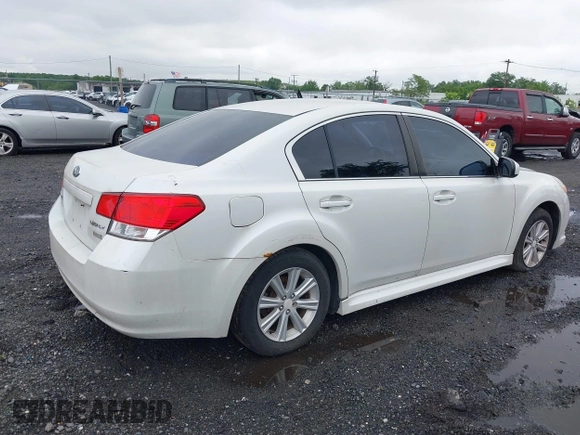 2010 Subaru Legacy Premium All-Weather Anniversary z VIN 4S3BMBG64A3242633, wystawiony jako IAAI lot #42329841 z przebiegiem 230 738 mil mil oraz . Historia ofert i sprzedaży dostępna na DreamBid. Obrazek 4.