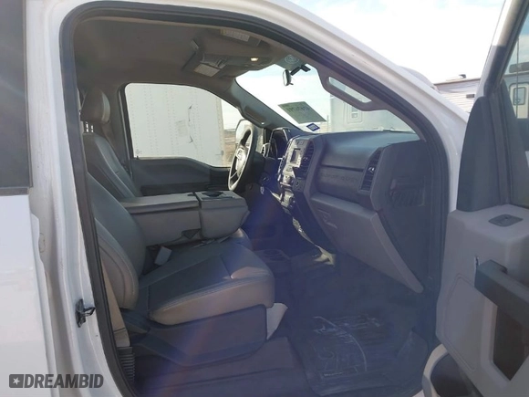 2017 Ford Super Duty F-250 SRW Lariat with VIN 1FT7W2B69HEE55373, listed as a IAAI auction lot 41676791 with 153,219 mi miles. Bid and sale history available at carsss.com. Image 5.