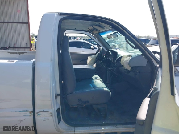 2001 Dodge Ram 1500 Work Special with VIN 1B7HC16X21S131067, listed as a IAAI auction lot 41912674 with 1 mi miles. Bid and sale history available at carsss.com. Image 5.