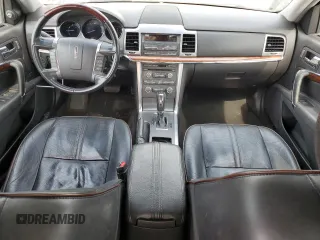 2011 Lincoln MKZ z VIN 3LNHL2GC9BR754678, wystawiony jako Copart lot #54909615 z przebiegiem 102 863 mil mil oraz Szkoda całkowita • Salvage title. Historia ofert i sprzedaży dostępna na DreamBid. Obrazek 8.
