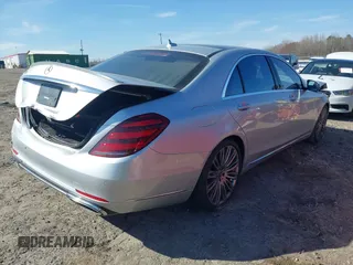 2018 Mercedes-Benz S 560 with VIN WDDUG8DB6JA421486, listed as a IAAI auction lot 41784582 with 21,379 mi miles and . Bid and sale history available at carsss.com. Image 4.
