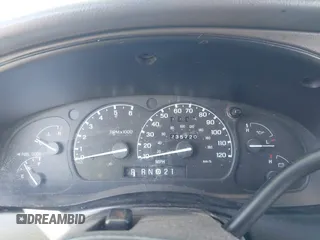 1999 Ford Ranger XL z VIN 1FTYR10V0XPA61389, wystawiony jako IAAI lot #42282825 z przebiegiem 235 720 mil mil oraz . Historia ofert i sprzedaży dostępna na DreamBid. Obrazek 7.