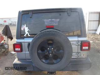 2018 Jeep Wrangler Unlimited Sport S z VIN 1C4HJXDG1JW183052, wystawiony jako IAAI lot #41372557 z przebiegiem 56 076 mil mil oraz . Historia ofert i sprzedaży dostępna na DreamBid. Obrazek 17.