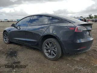 2023 Tesla Model 3 z VIN 5YJ3E1EA0PF451513, wystawiony jako Copart lot #51606425 z przebiegiem 58 482 mil mil oraz Szkoda całkowita • Salvage title. Historia ofert i sprzedaży dostępna na DreamBid. Obrazek 2.