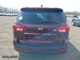 2017 Kia Sedona LX with VIN KNDMB5C16H6328514, listed as a IAAI auction lot 41833571 with 131,617 mi miles. Bid and sale history available at carsss.com. Image 16.