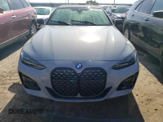 2023 BMW 4 Series 430i z VIN WBA23AT01PCM71355, wystawiony jako Copart lot #49051753 z przebiegiem 1 140 mil mil oraz . Historia ofert i sprzedaży dostępna na DreamBid. Obrazek 5.