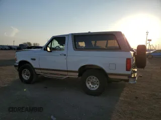 1996 Ford Bronco Custom with VIN 1FMEU15H2TLA52176, listed as a Copart auction lot 50829335 with 204,411 mi miles and Salvage Title. Bid and sale history available at carsss.com. Image 2.