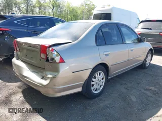 2004 Honda Civic LX with VIN 2HGES16524H504612, listed as a IAAI auction lot 42098301 with 140,551 mi miles and . Bid and sale history available at DreamBid. Image 4.