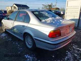 1999 BMW 5 Series 528iA with VIN WBADM6336XBY31254, listed as a IAAI auction lot 41408089 with 221,176 mi miles. Bid and sale history available at carsss.com. Image 3.