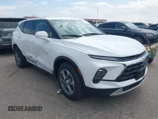 2025 Chevrolet Blazer LT с VIN 3GNKBHR49SS210008, выставлен на аукционе IAAI как лот 42567029 с пробегом 125 миль миль и . История ставок и продаж доступна на DreamBid. Изображение 1.