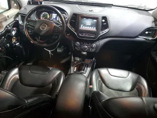 2019 Jeep Cherokee Latitude Plus с VIN 1C4PJMLB7KD293598, выставлен на аукционе Copart как лот 58841895 с пробегом 106 953 миль миль и Списание • Salvage title. История ставок и продаж доступна на DreamBid. Изображение 8.