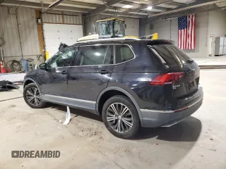 2018 Volkswagen Tiguan SEL с VIN 3VV2B7AX7JM164031, выставлен на аукционе Copart как лот 52967265 с пробегом Не указан миль и Списание • Salvage title. История ставок и продаж доступна на DreamBid. Изображение 2.