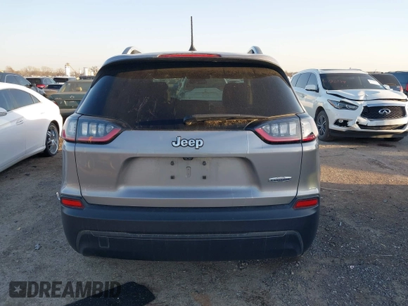 2019 Jeep Cherokee Latitude Plus with VIN 1C4PJLLB7KD128600, listed as a IAAI auction lot 41762380 with 44,740 mi miles. Bid and sale history available at carsss.com. Image 16.