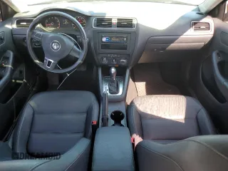 2011 Volkswagen Jetta Sedan SE w/Convenience & Sunroof PZEV with VIN 3VWDZ7AJ4BM390444, listed as a Copart auction lot 53896285 with 69,155 mi miles and Clean Title. Bid and sale history available at carsss.com. Image 8.