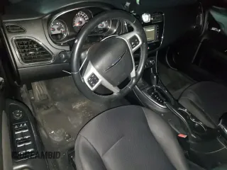 2013 Chrysler 200 Touring with VIN 1C3CCBBB3DN584292, listed as a Copart auction lot 87210564 with 140,337 mi miles and Salvage Title. Bid and sale history available at DreamBid. Image 8.