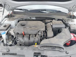 2019 Kia Optima LX with VIN 5XXGT4L3XKG285486, listed as a IAAI auction lot 41872981 with 101,981 mi miles. Bid and sale history available at carsss.com. Image 10.