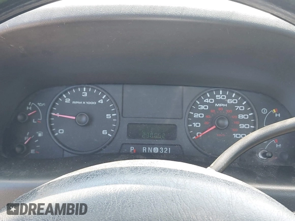 2007 Ford F-250 XL with VIN 1FTNF21567EA99639, listed as a IAAI auction lot 42136009 with 230,652 mi miles and . Bid and sale history available at DreamBid. Image 7.