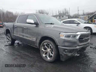 2022 Ram 1500 Limited z VIN 1C6SRFHM0NN169073, wystawiony jako IAAI lot #41571681 z przebiegiem 54 319 mil mil oraz . Historia ofert i sprzedaży dostępna na DreamBid. Obrazek 1.
