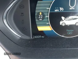 2017 Chevrolet Bolt EV LT z VIN 1G1FW6S00H4188556, wystawiony jako IAAI lot #42025003 z przebiegiem 24 009 mil mil oraz . Historia ofert i sprzedaży dostępna na DreamBid. Obrazek 15.