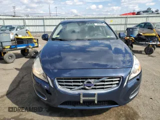 2013 Volvo S60 T5 Premier with VIN YV1612FS5D1218067, listed as a Copart auction lot 46903005 with 61,668 mi miles and Salvage title. Bid and sale history available at DreamBid. Image 5.