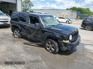 2014 Jeep Patriot Latitude z VIN 1C4NJPFA8ED679463, wystawiony jako Copart lot #57115775 z przebiegiem 183 218 mil mil oraz Szkoda całkowita • Salvage title. Historia ofert i sprzedaży dostępna na DreamBid. Obrazek 4.
