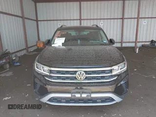 2022 Volkswagen Atlas SE with VIN 1V2KR2CA8NC550050, listed as a IAAI auction lot 42099174 with 55,967 mi miles and . Bid and sale history available at DreamBid. Image 13.