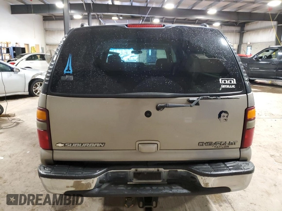 2003 Chevrolet Suburban LT z VIN 1GNFK16Z53J282237, wystawiony jako Copart lot #56275545 z przebiegiem 129 384 mil mil oraz Szkoda całkowita • Salvage title. Historia ofert i sprzedaży dostępna na DreamBid. Obrazek 6.