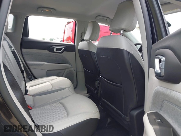2022 Jeep Compass Latitude with VIN 3C4NJCBB4NT139111, listed as a IAAI auction lot 42380175 with 16,075 mi miles and . Bid and sale history available at DreamBid. Image 8.