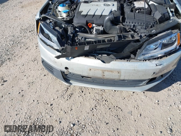 2012 Volkswagen Jetta TDI w/Premium with VIN 3VWLL7AJ0CM070228, listed as a IAAI auction lot 41709683 with Not provided miles and . Bid and sale history available at DreamBid. Image 6.