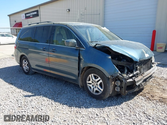 2006 Honda Odyssey EX-L with VIN 5FNRL38666B460590, listed as a IAAI auction lot 41998373 with 266,486 mi miles and . Bid and sale history available at carsss.com. Image 1.