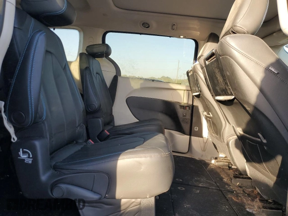 2021 Chrysler Pacifica Touring L with VIN 2C4RC3BG0MR554192, listed as a Copart auction lot 75395604 with 56,845 mi miles and Salvage title. Bid and sale history available at DreamBid. Image 11.