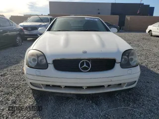 1998 Mercedes-Benz SLK-Class with VIN WDBKK47F1WF015342, listed as a Copart auction lot 77369564 with 192,528 mi miles and Clean Title. Bid and sale history available at carsss.com. Image 5.