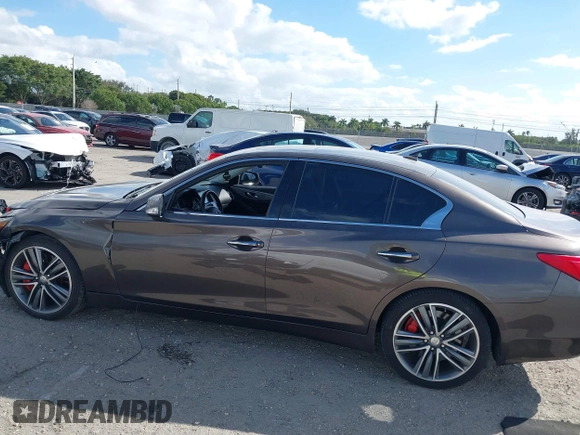 2014 Infiniti Q50 with VIN JN1BV7AP8EM679470, listed as a IAAI auction lot 41575121 with 84,880 mi miles. Bid and sale history available at carsss.com. Image 14.