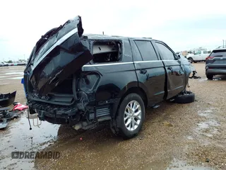 2020 Ford Expedition XLT with VIN 1FMJU1HTXLEA50856, listed as a IAAI auction lot 42451165 with 81,832 mi miles and . Bid and sale history available at DreamBid. Image 4.