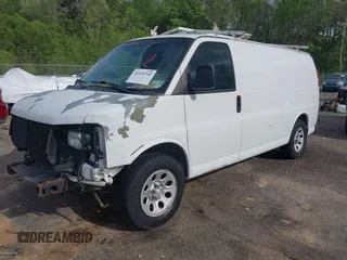 2014 Chevrolet Express Cargo z VIN 1GCSGAFX0E1155518, wystawiony jako IAAI lot #41915742 z przebiegiem 221 712 mil mil oraz . Historia ofert i sprzedaży dostępna na DreamBid. Obrazek 2.