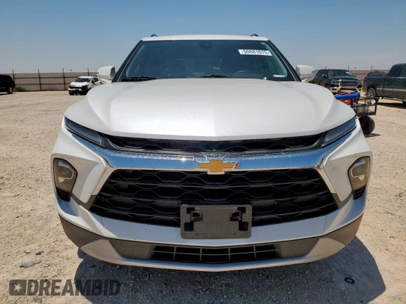 2024 Chevrolet Blazer LT with VIN 3GNKBDR44RS186042, listed as a Copart auction lot 60881675 with 28,457 mi miles and Clean title. Bid and sale history available at DreamBid. Image 5.