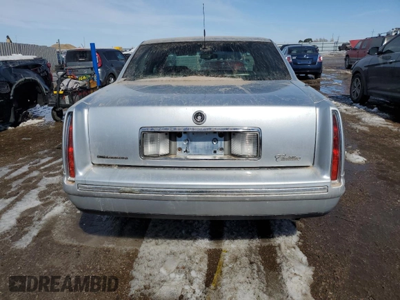 1999 Cadillac DeVille z VIN 1G6KD54Y5XU774986, wystawiony jako Copart lot #50167955 z przebiegiem 151 375 mil mil oraz Czysty tytuł • Clean title. Historia ofert i sprzedaży dostępna na DreamBid. Obrazek 6.