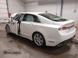 2014 Lincoln MKZ with VIN 3LN6L2G96ER800919, listed as a IAAI auction lot 40755068 with 1 mi miles. Bid and sale history available at carsss.com. Image 3.