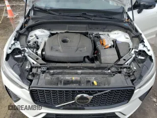 2024 Volvo XC60 Recharge Plug-In Hybrid Plus Dark Theme with VIN YV4H60DL7R1749677, listed as a Copart auction lot 82690254 with 11,789 mi miles and Salvage Title. Bid and sale history available at carsss.com. Image 12.