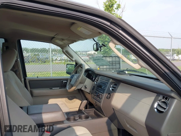 2011 Ford Expedition Max XLT с VIN 1FMJK1J54BEF15924, выставлен на аукционе IAAI как лот 42386573 с пробегом 168 267 миль миль и . История ставок и продаж доступна на DreamBid. Изображение 5.
