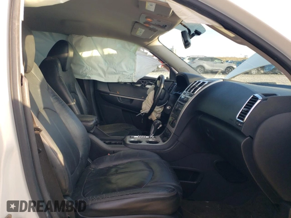 2010 GMC Acadia SLT1 with VIN 1GKLVMED9AJ176918, listed as a Copart auction lot 86367564 with 217,414 mi miles and Salvage Title. Bid and sale history available at carsss.com. Image 7.