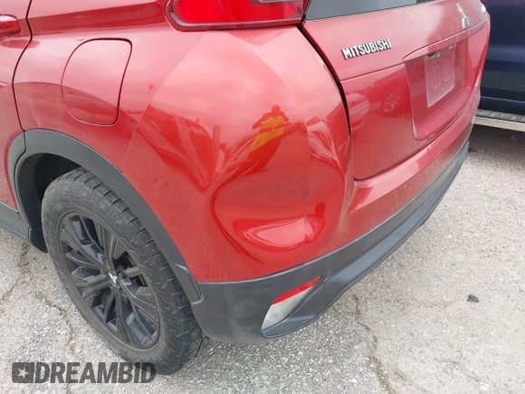 2018 Mitsubishi Eclipse Cross LE z VIN JA4AT4AA9JZ067844, wystawiony jako IAAI lot #41638979 z przebiegiem 133 587 mil mil oraz . Historia ofert i sprzedaży dostępna na DreamBid. Obrazek 21.