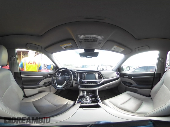 2017 Toyota Highlander Limited with VIN 5TDDZRFH5HS451698, listed as a IAAI auction lot 42233035 with 79,746 mi miles and . Bid and sale history available at DreamBid. Image 20.